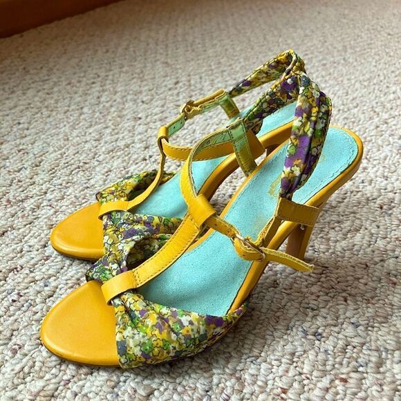 Anthropologie | Seychelles vintage style heels with botanical silk | size 6 - Picture 1 of 7